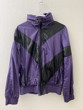 1981 Men's Purple and Black Windbreaker Jacket vintage